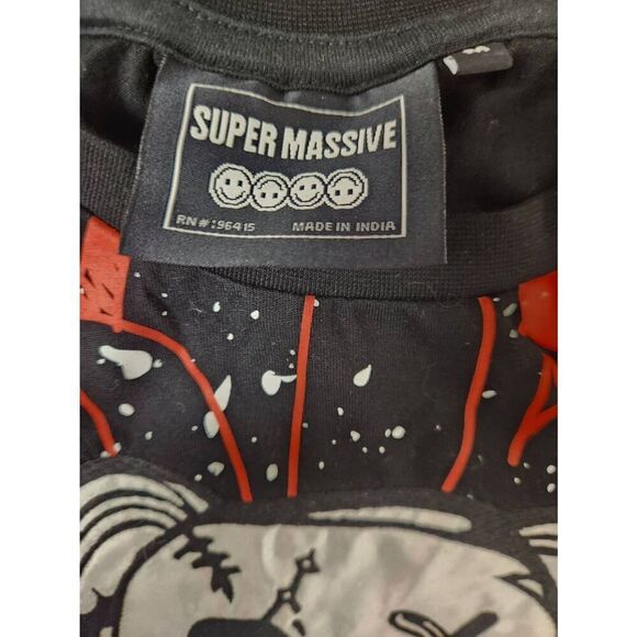 NWT MEDIUM SUPER MASSIVE LTD ED BLACK/MULTI/SILVER BEAR T-SHIRT - Picture 3 of 6